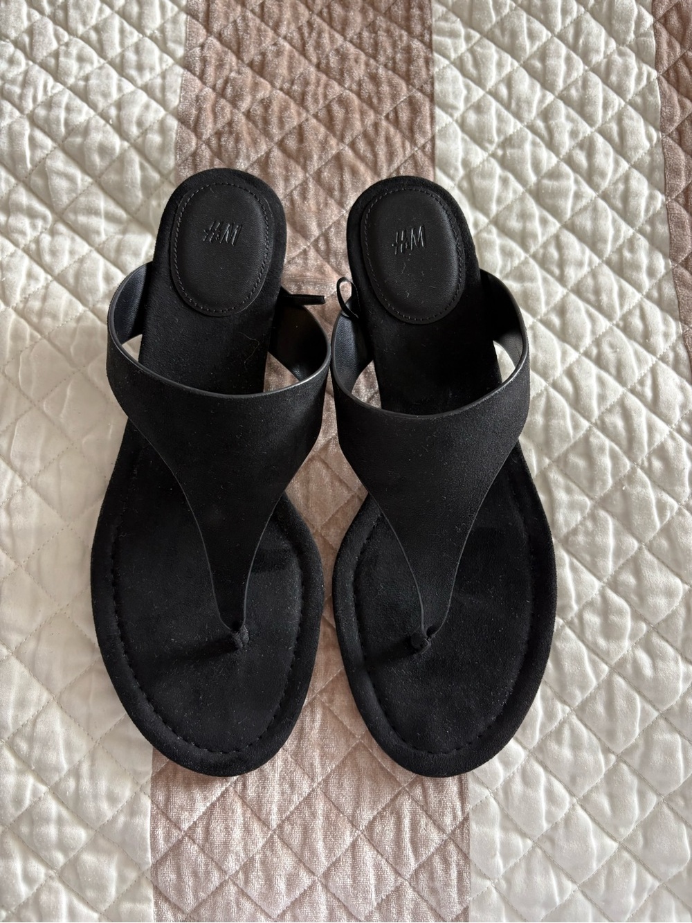 H&M Black Suede-Effect Thong Sandals